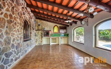 Property slide 42