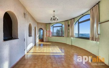 Property slide 43