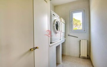 Property slide 14
