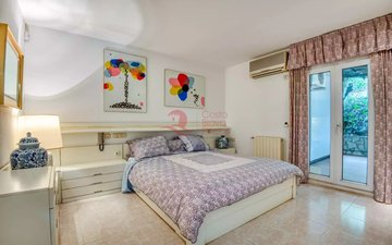 Property slide 18
