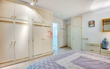 Property slide 20