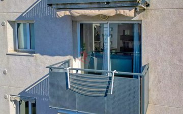 Property slide 20