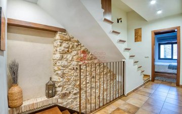 Property slide 14