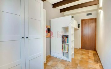 Property slide 19