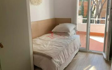 Property slide 18