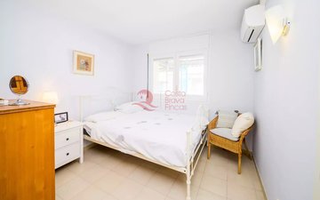 Property slide 24