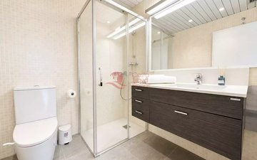 Property slide 18