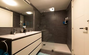 Property slide 18