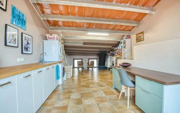 Property slide 25