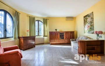 Property slide 15