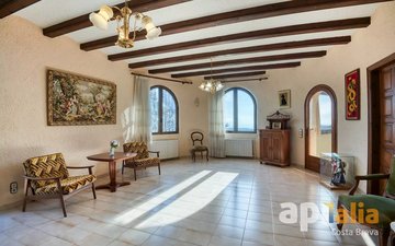 Property slide 31