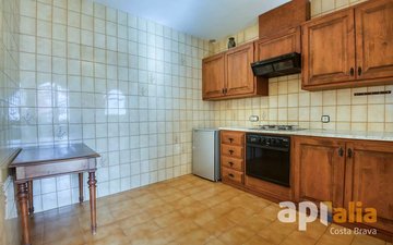 Property slide 40