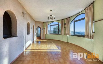 Property slide 43