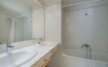 Property slide 20