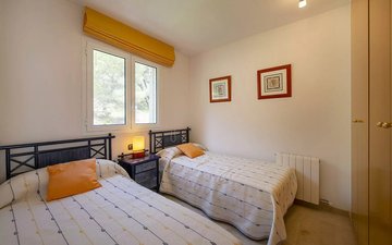 Property slide 35