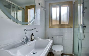 Property slide 15
