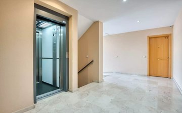 Property slide 18