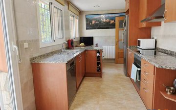 Property slide 10