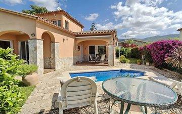 Property slide 26