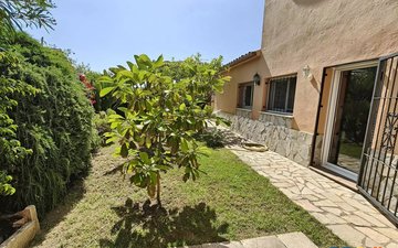 Property slide 33