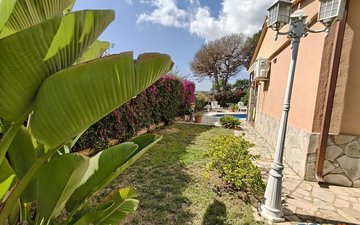 Property slide 35