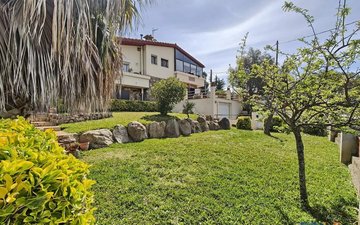 Property slide 30
