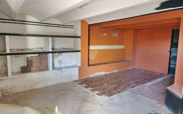 Property slide 32