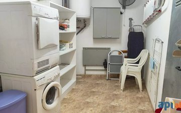 Property slide 19