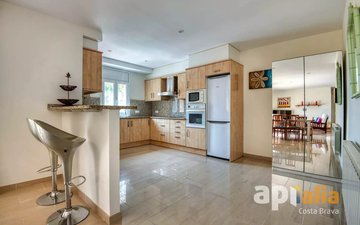 Property slide 17