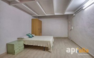 Property slide 35