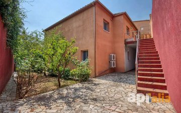 Property slide 39