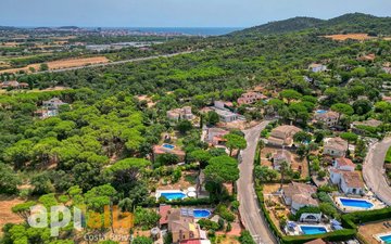 Property slide 30