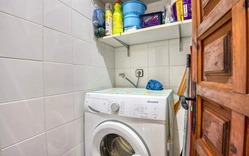 Property slide 14