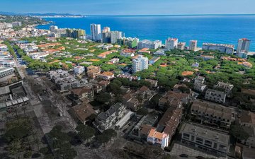 Property slide 18