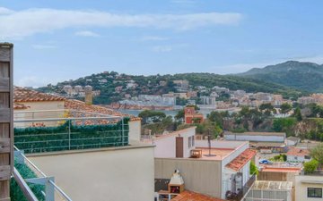 Property slide 28