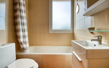 Property slide 18