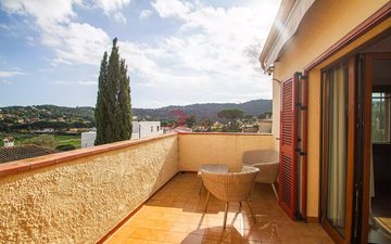 Property slide 25