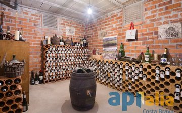 Property slide 25