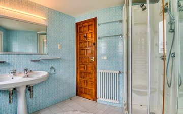 Property slide 21