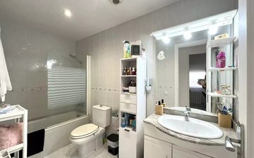 Property slide 10