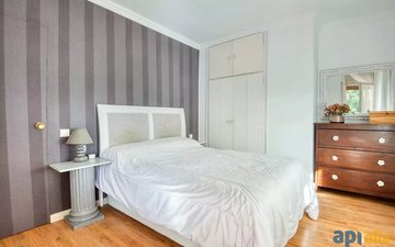 Property slide 17