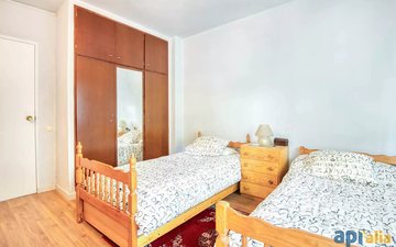 Property slide 24