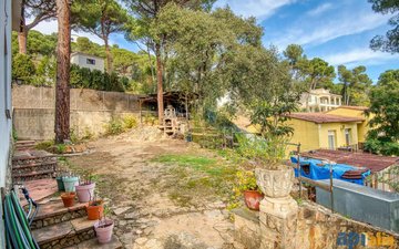 Property slide 33