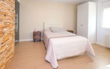 Property slide 22