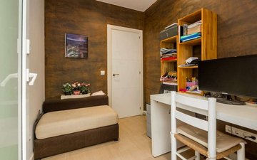 Property slide 40