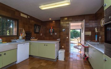 Property slide 34