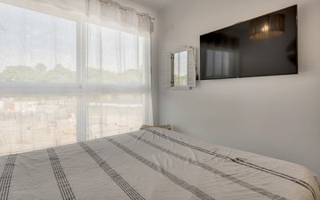 Property slide 22