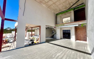Property slide 10