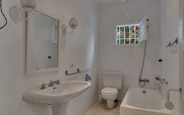 Property slide 17