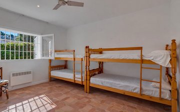 Property slide 18
